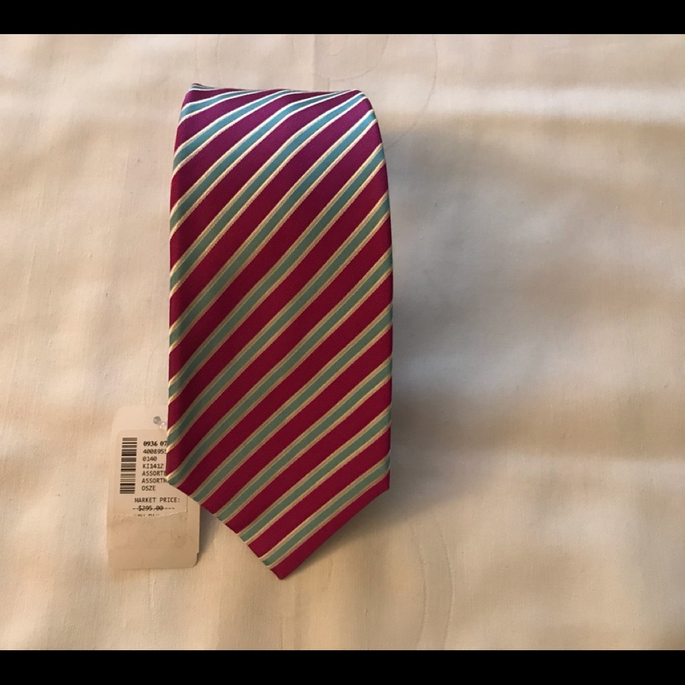 Kiton Mens 100% Silk stripe Tie 8 Folds